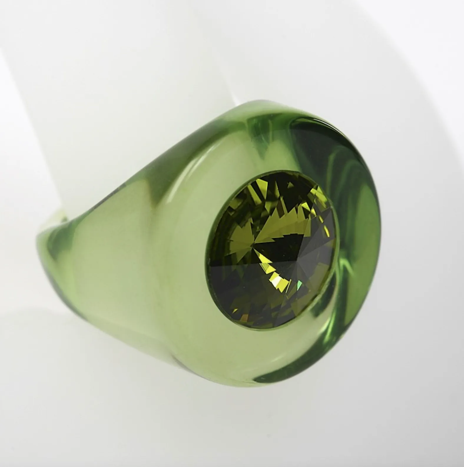 BAY Pop Ring Olive
