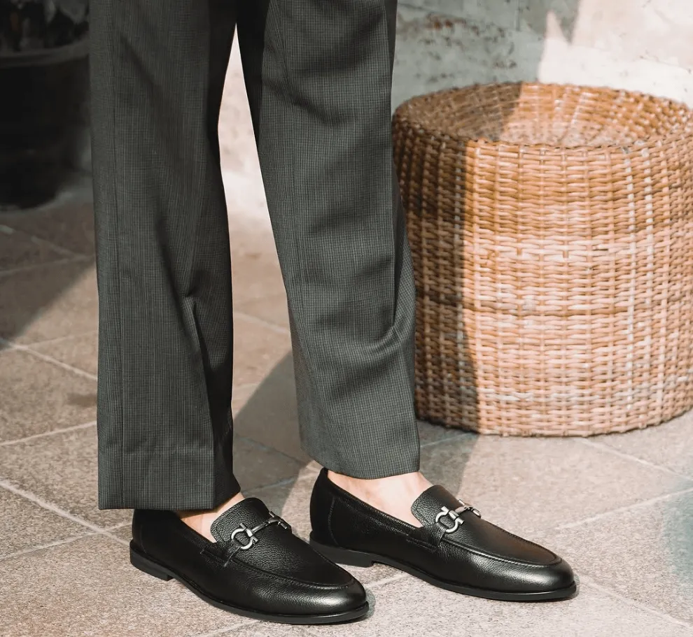 Black Leather Classic Horsebit