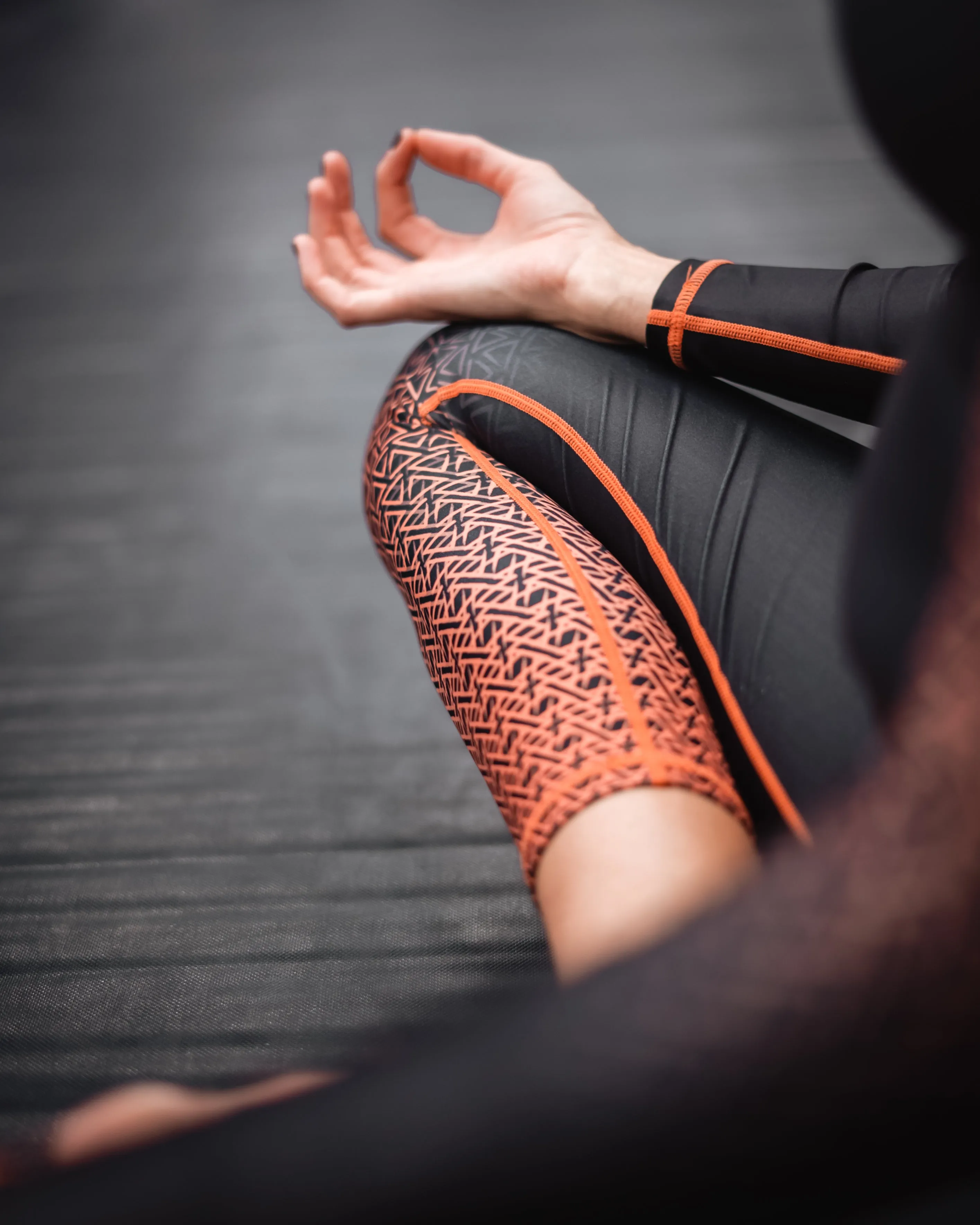 Breathe and Flow Leggings - Women