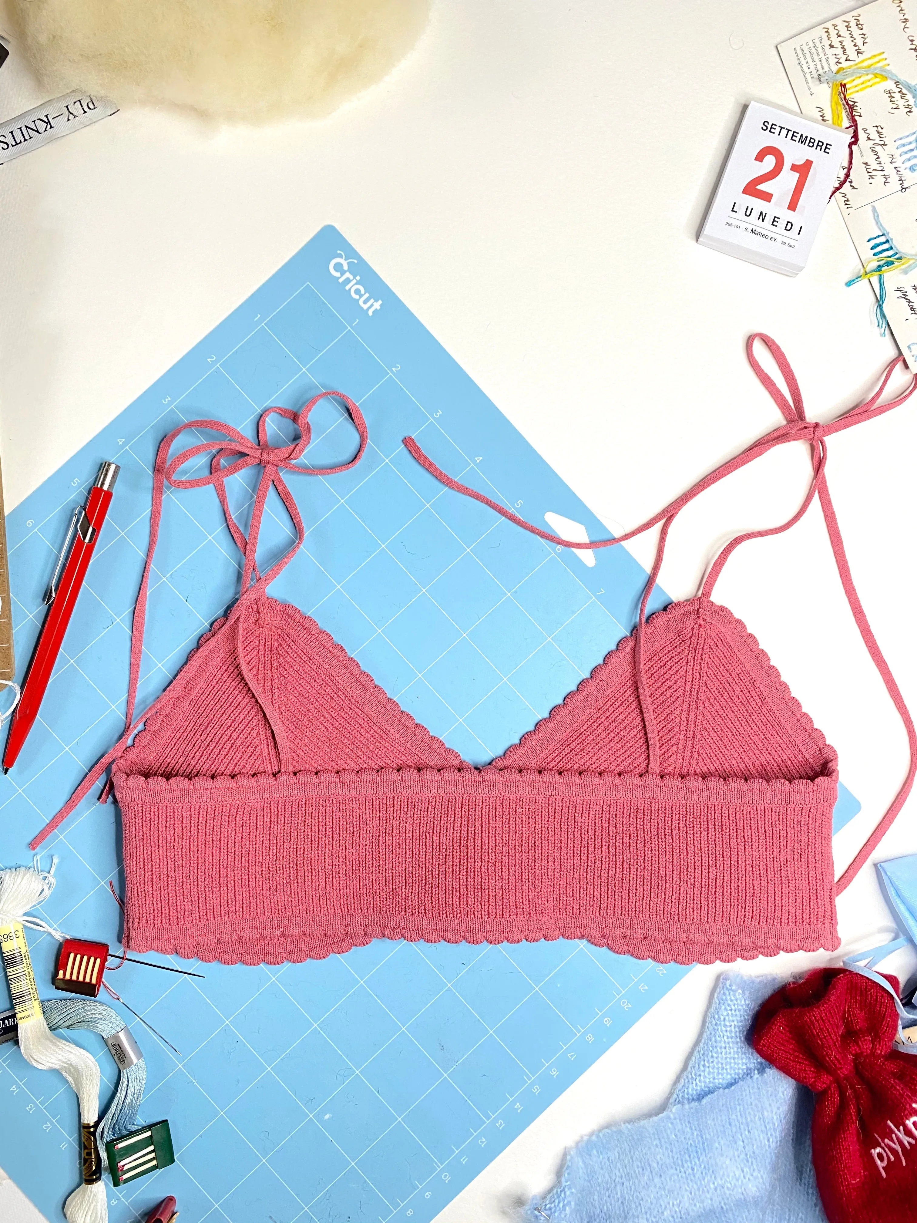 JENNY SCALLOPED BRALETTE IN WATERMELON-SUGAR-N'-SPICE