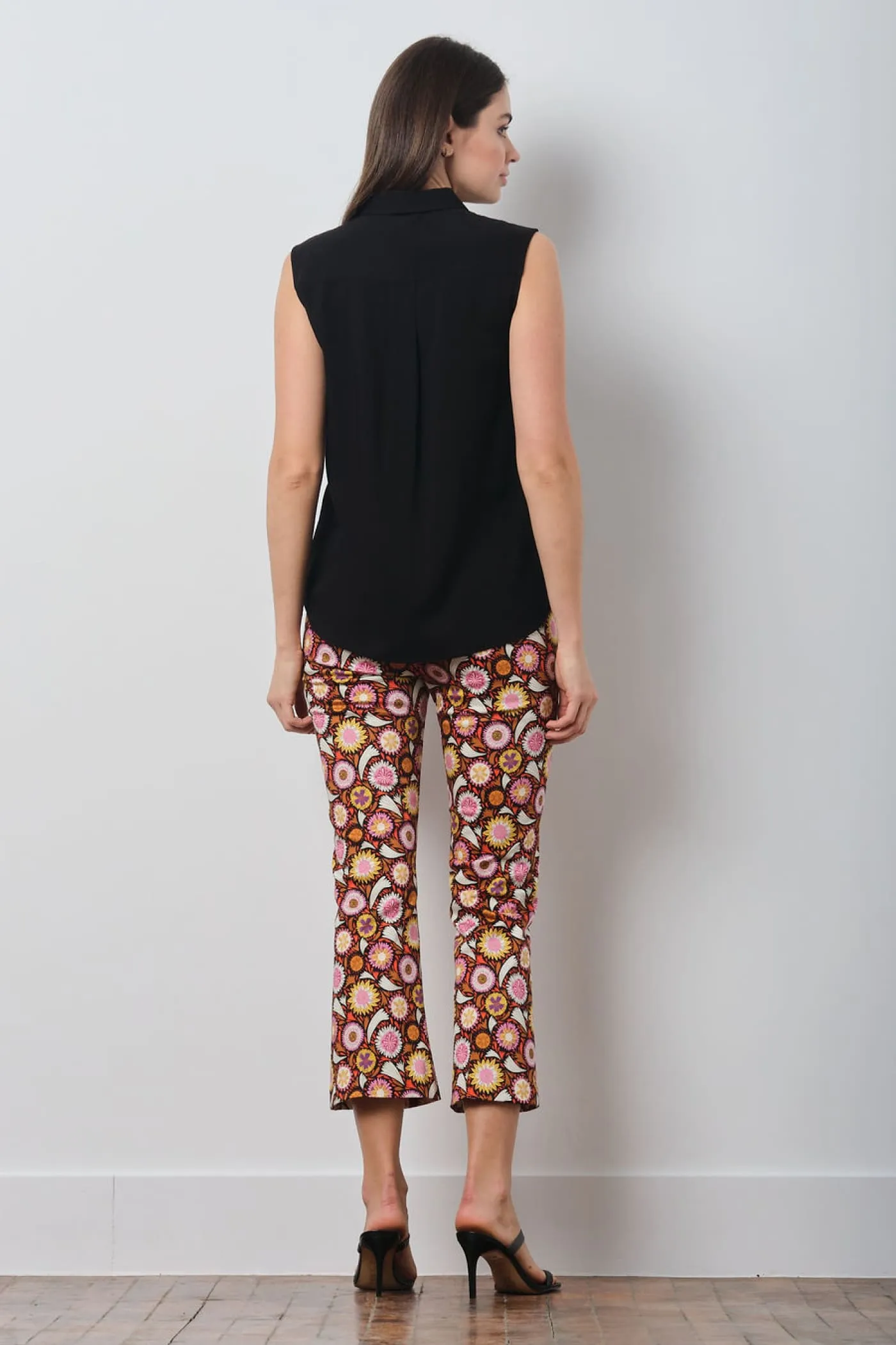 LEO Floral Pinwheel