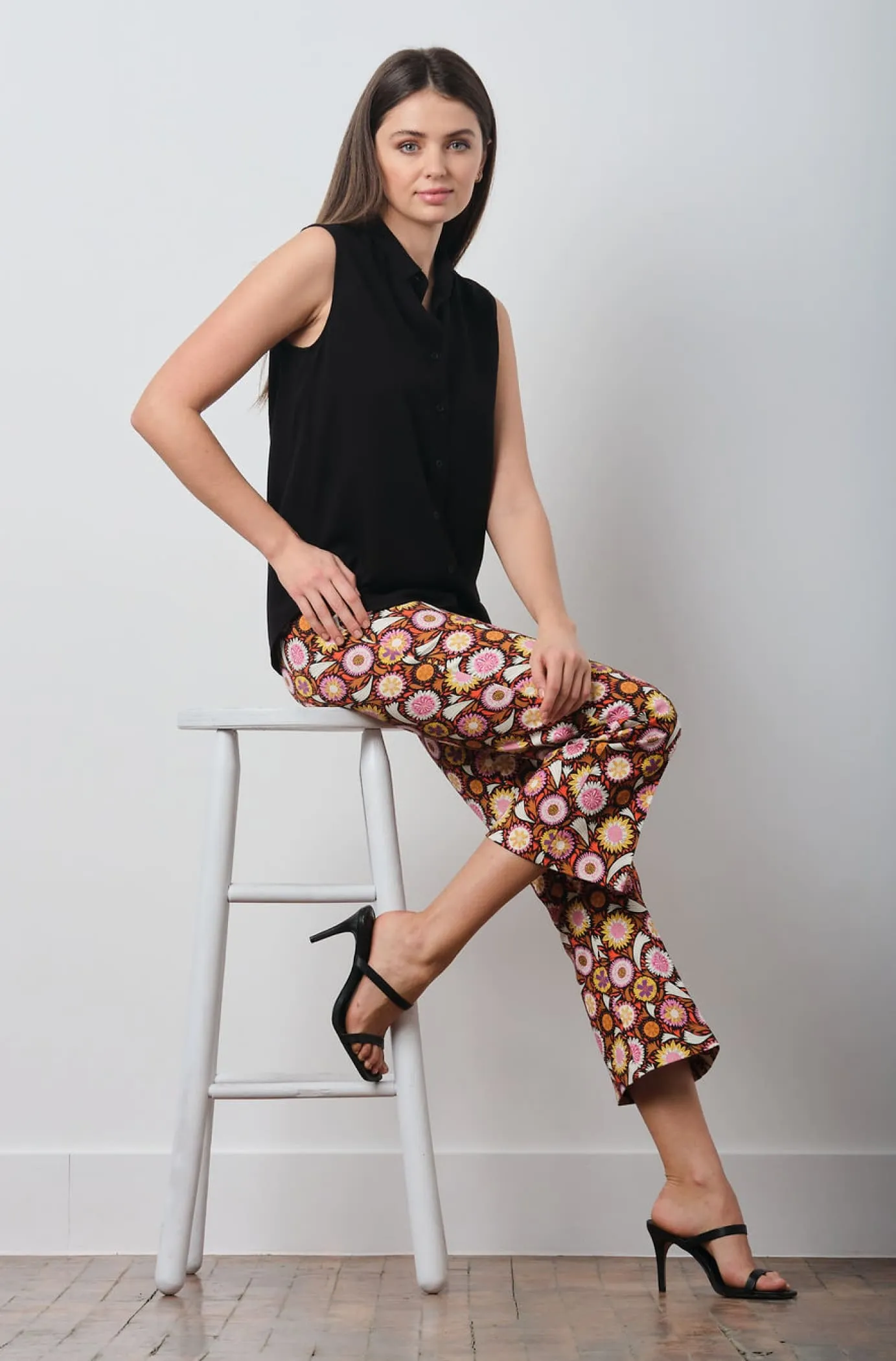 LEO Floral Pinwheel