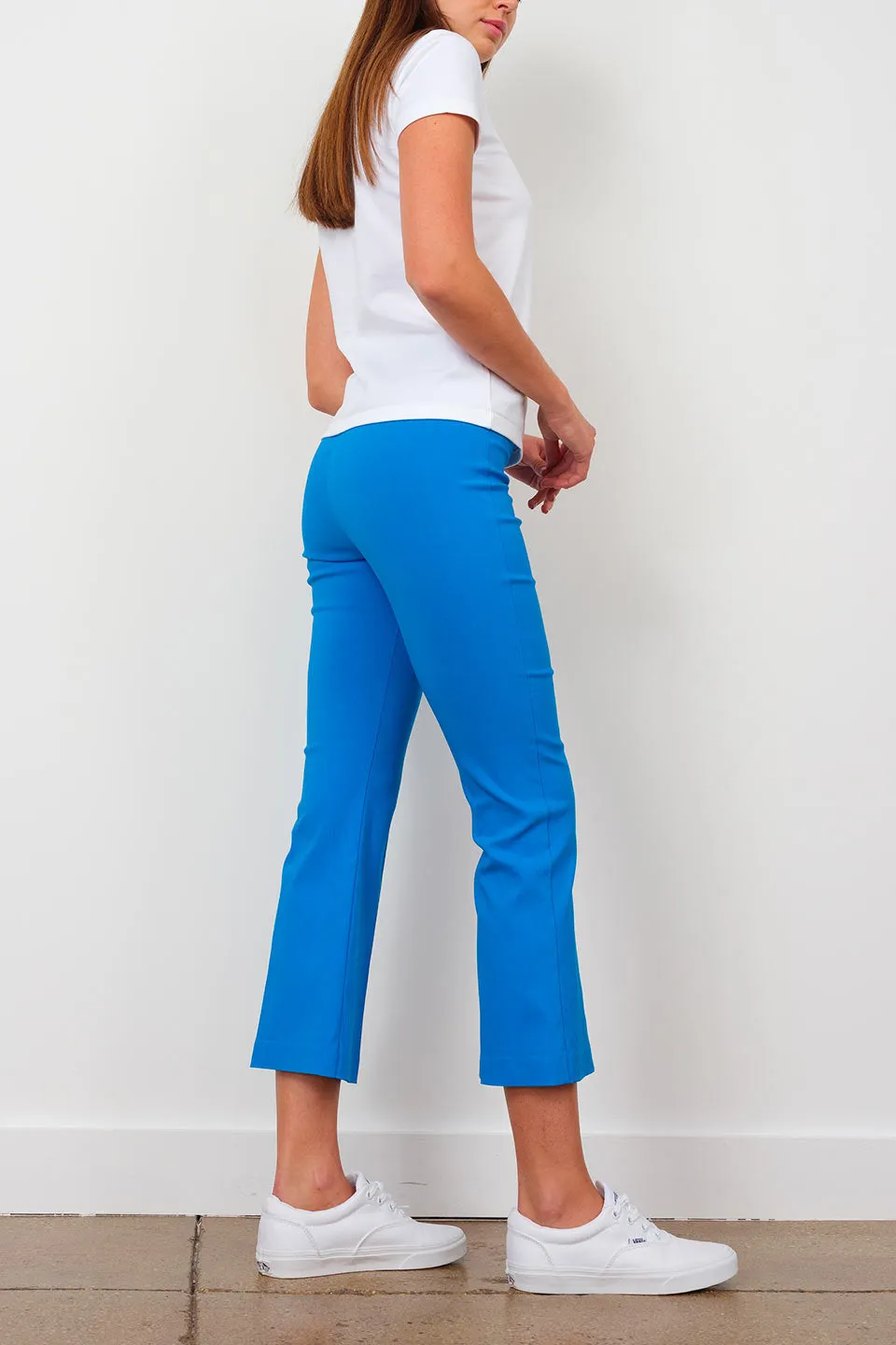 LEO Signature Electric Blue