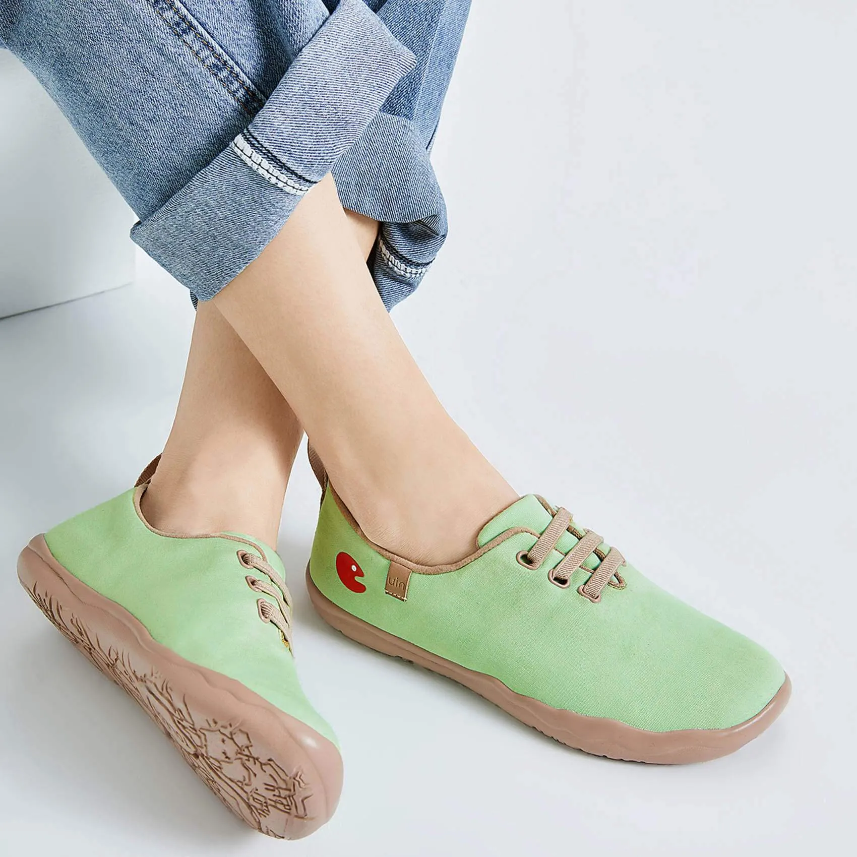 Pastel Green Moguer Women