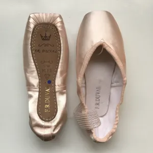 Sansha F.R. Duval pointe shoes