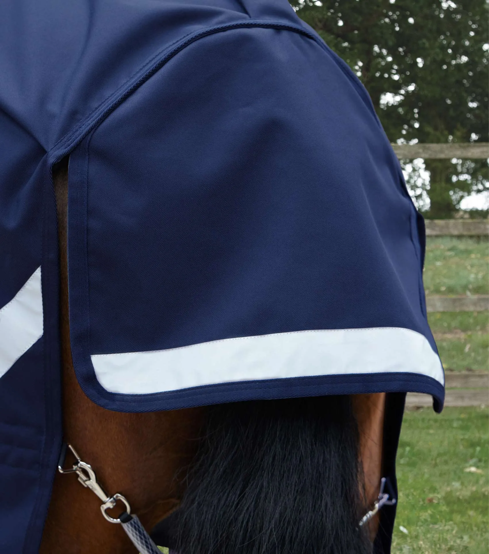 Stratus 1200 Series 0g Turnout Rug with Classic Neck Cover Navy