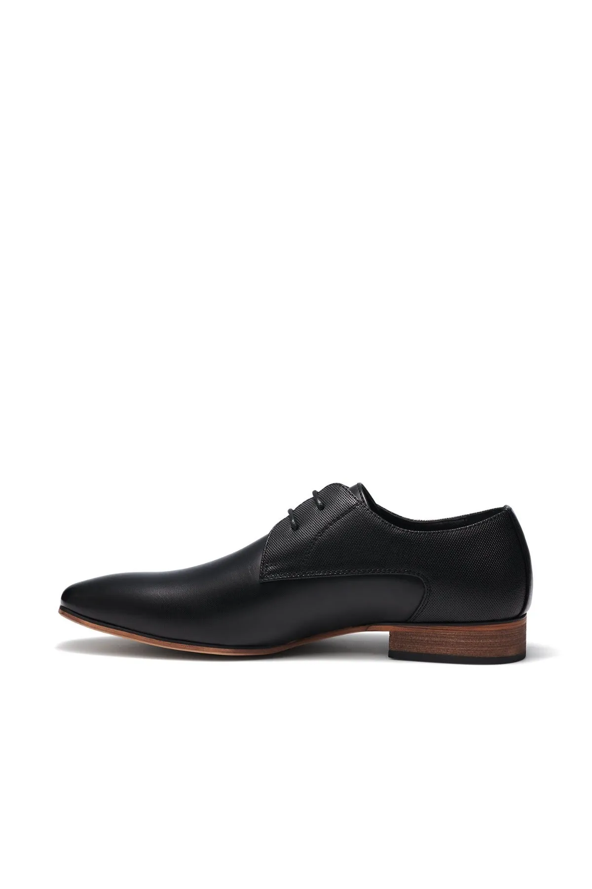 UNcut Chartwell Shoe